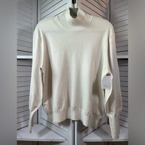 NEW DAILY THREAD SWEATER